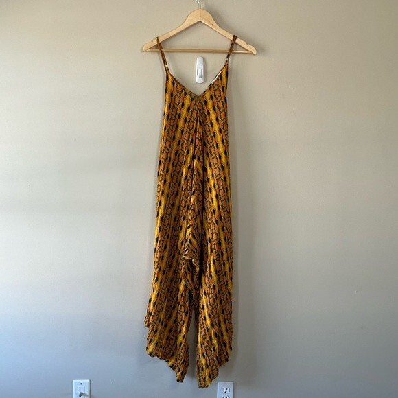 Kahindo Kano Orange Yellow Patterned Cropped Wide Leg Jumpsuit Size Large - Picture 3 of 9